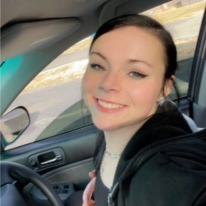 Meet your Posher, Destiny